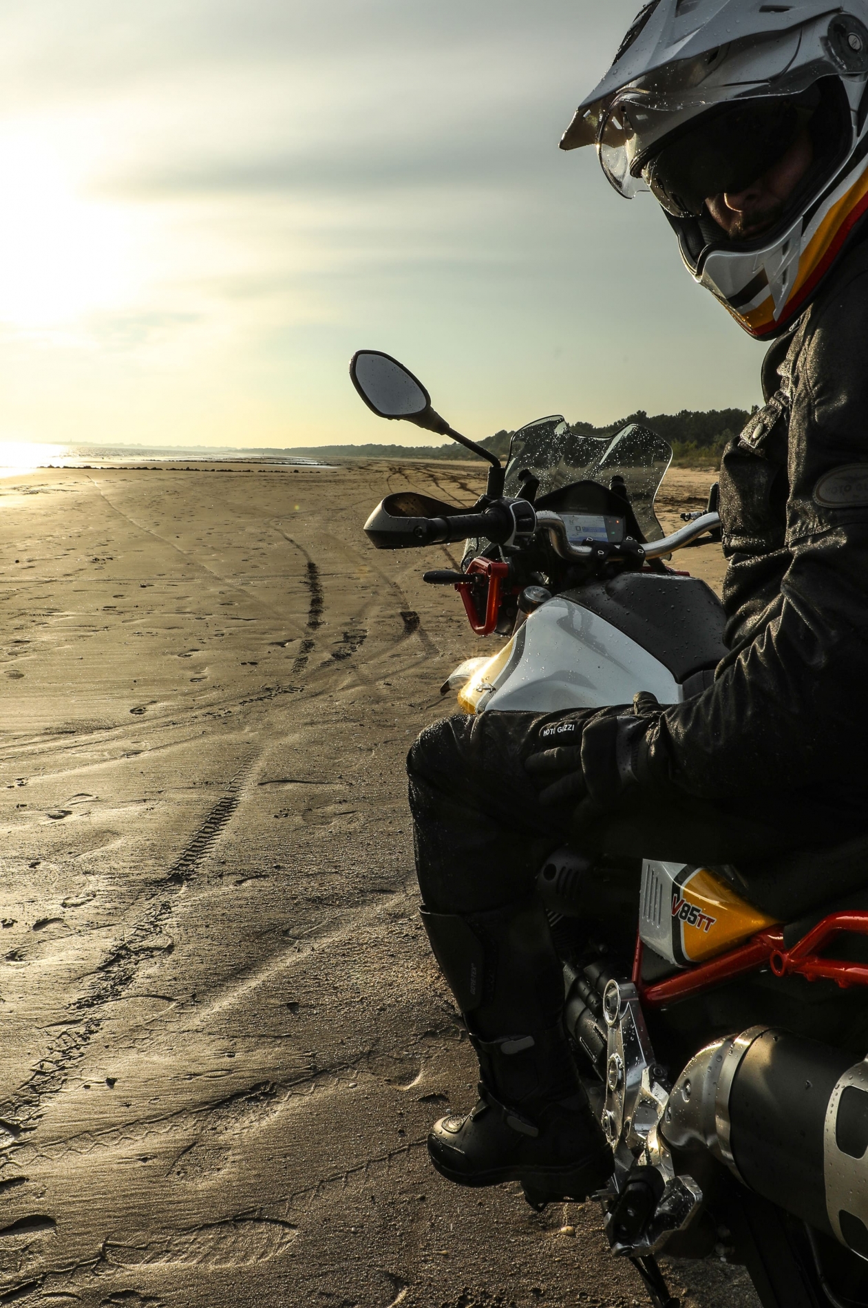 MOTO GUZZI V85 TT 5P2A1139-135